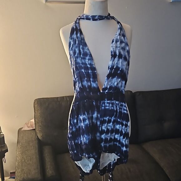 TOBI Halter top shorts romper w extra long straps - Picture 1 of 4